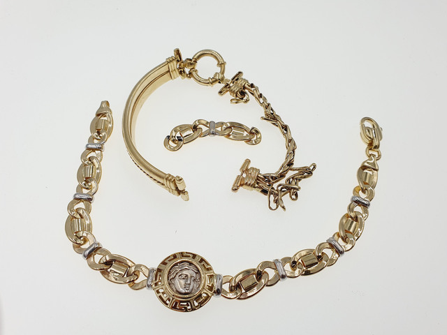 54 Złota bransoleta MEDUZA, przerobiona z innej zużytej bransolety.